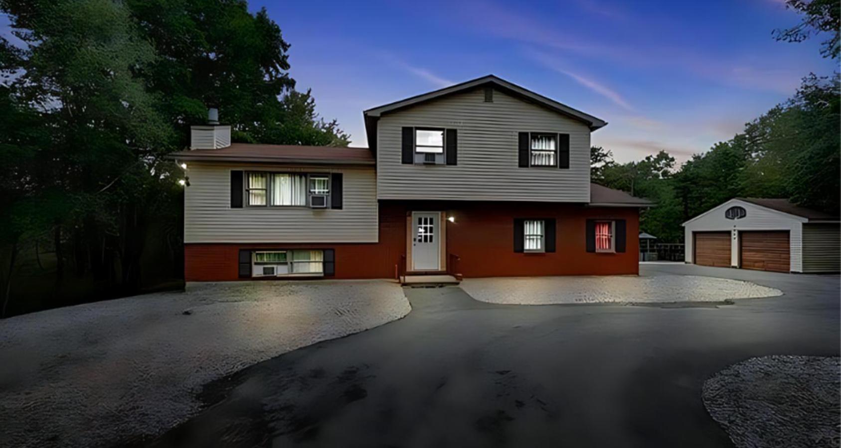 Peaceful Pocono Home With Hot Tub, Gym, & Office Long Pond Exterior foto